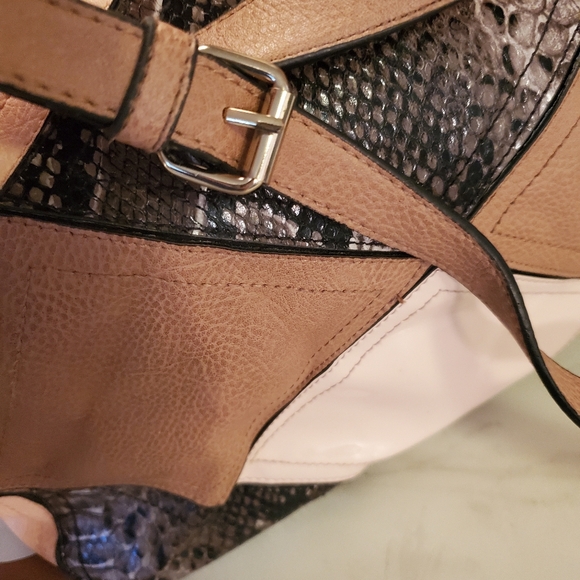 Big Budda CREAM AND PEACH tote. - Picture 11 of 16